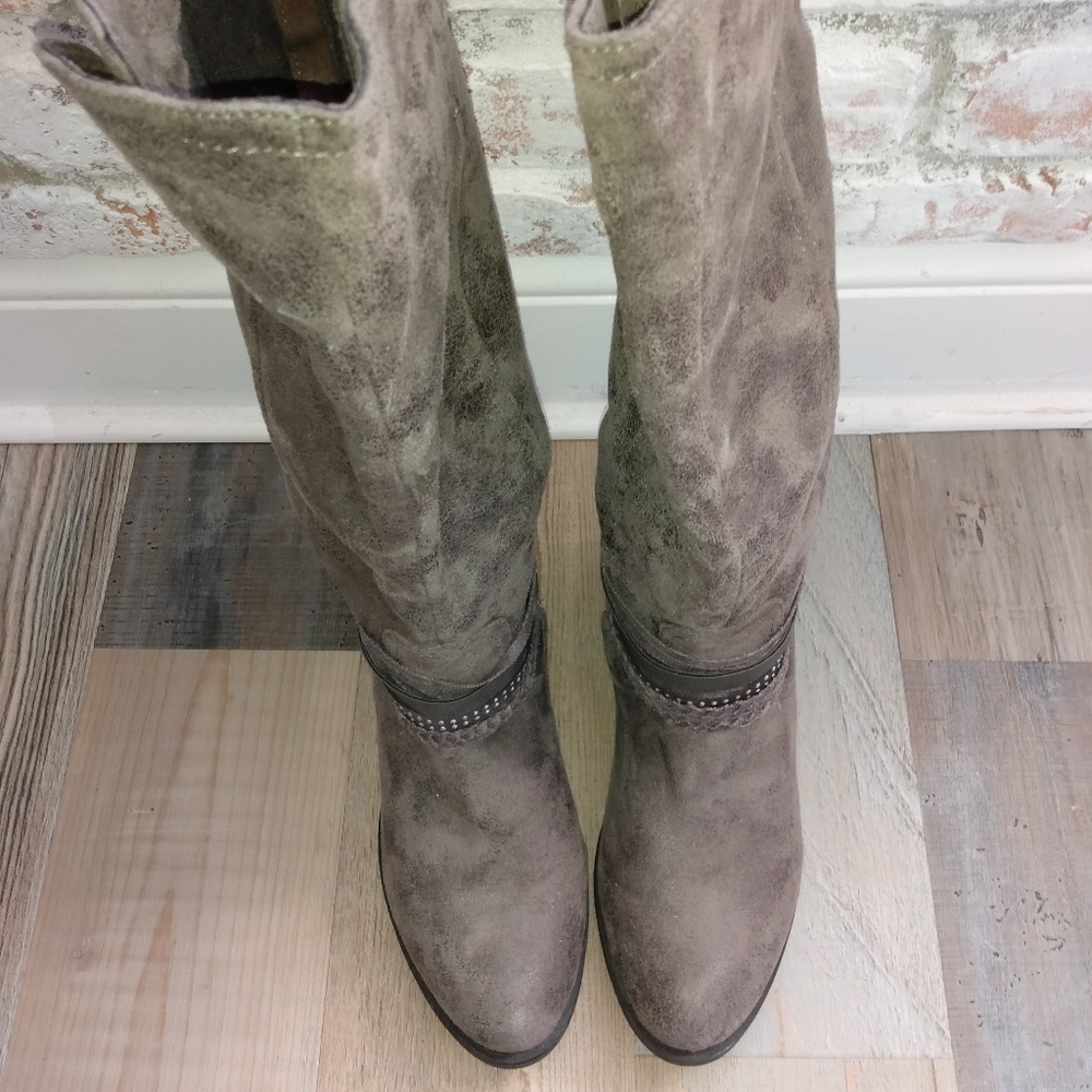 Boots.